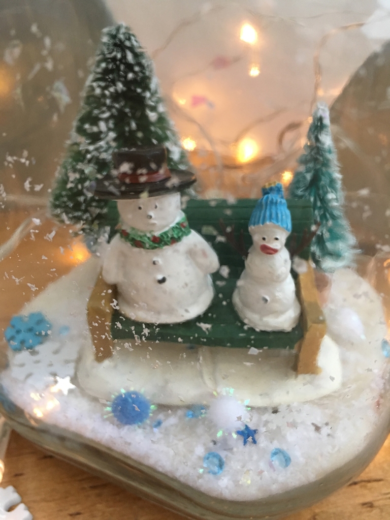 Small World Christmas Scene in a Jar. Snowmen scene.