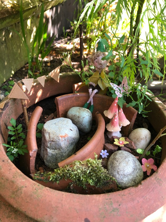 spring time play and learn activities outdoors