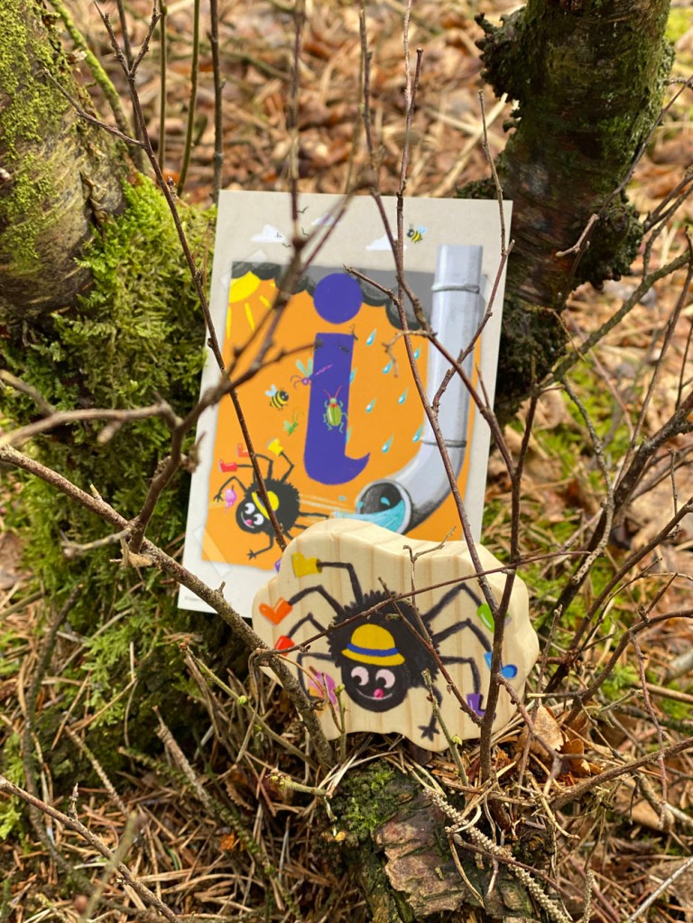 incy wincy spide Nursery Rhymes in Play